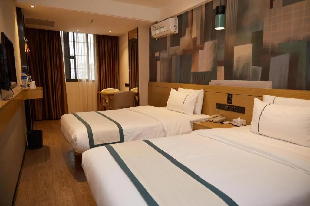 Bed in City Comfort Inn Shantou Tianshan Road Xinyicheng