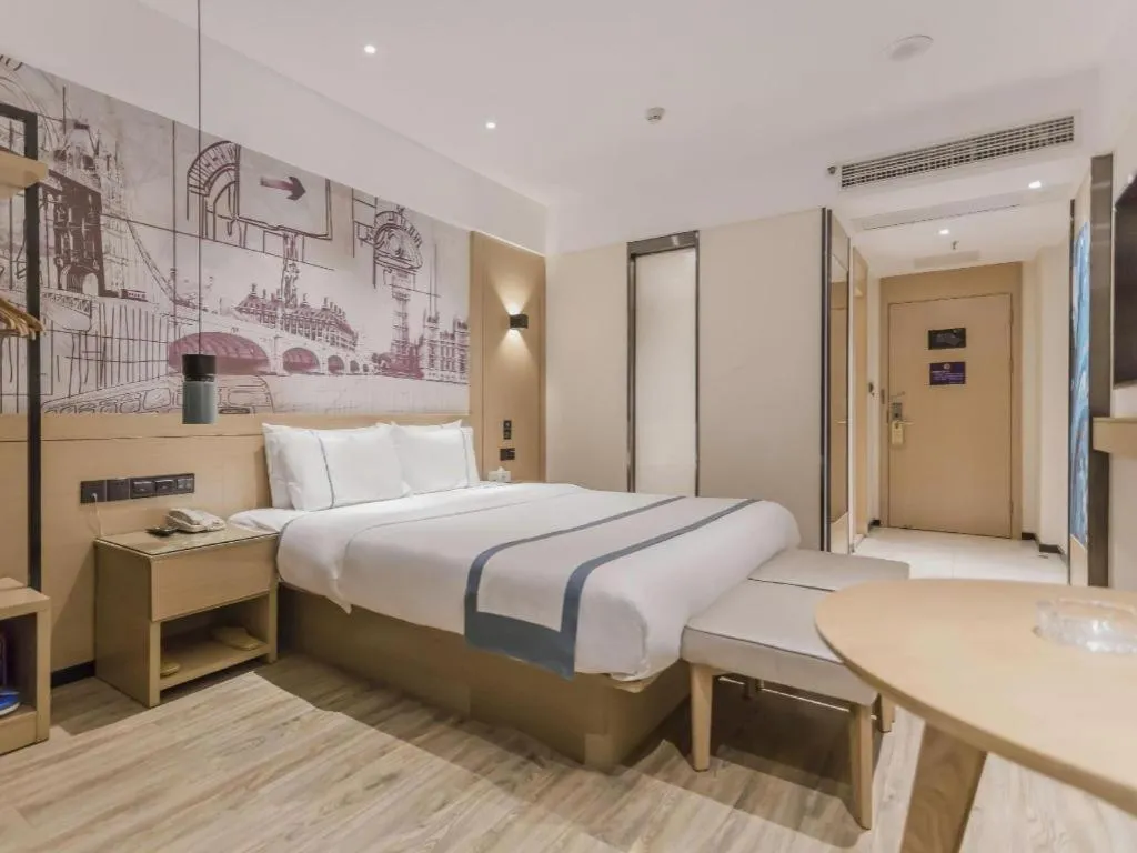 Bed in City Comfort Inn Foshan Gaoming Huaying Square