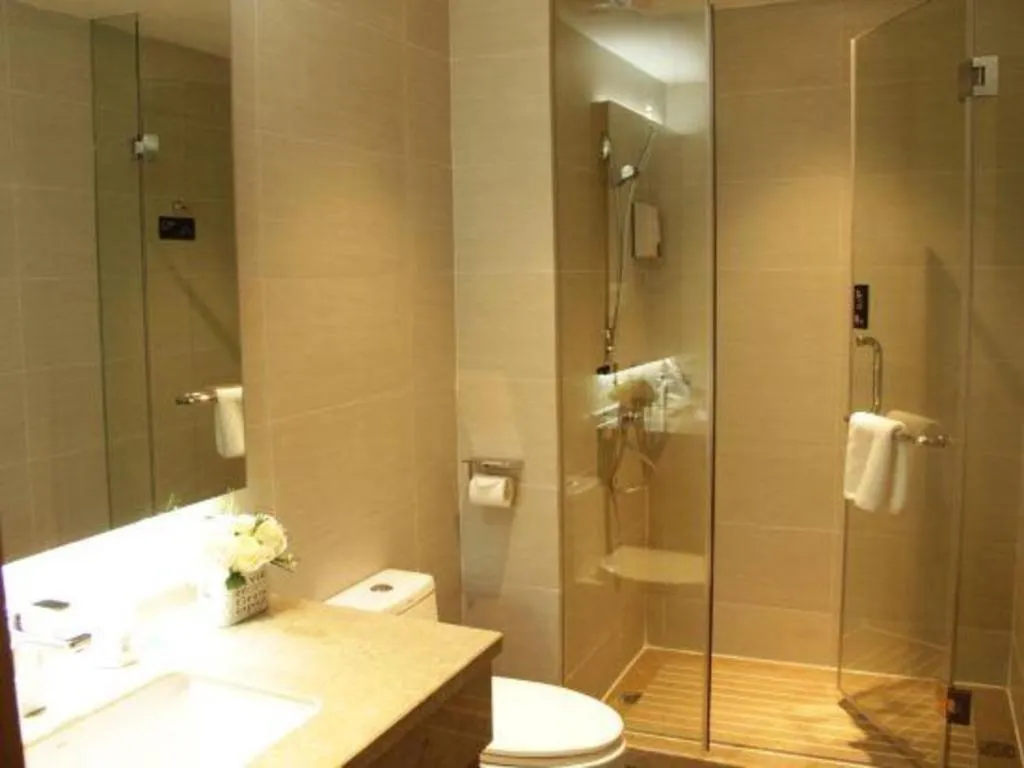 City Comfort Inn Huanggang Wuxue Bus Center