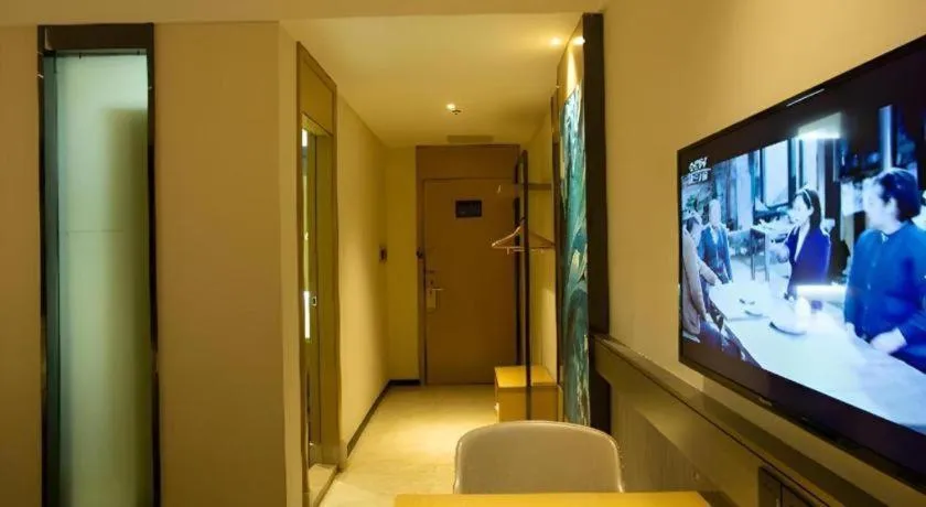 City Comfort Inn Huanggang Wuxue Bus Center