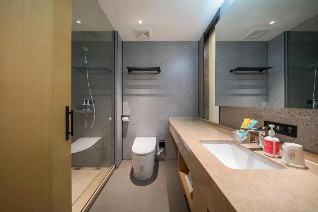 City Comfort Inn Huanggang Wuxue Bus Center