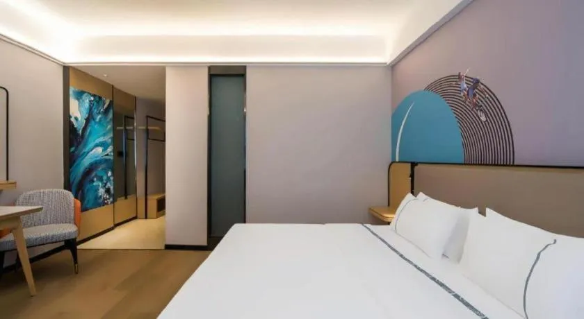 Bed in City Comfort Inn Huanggang Wuxue Bus Center