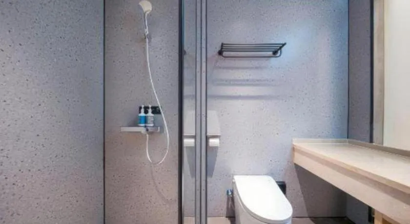 City Comfort Inn Huanggang Wuxue Bus Center