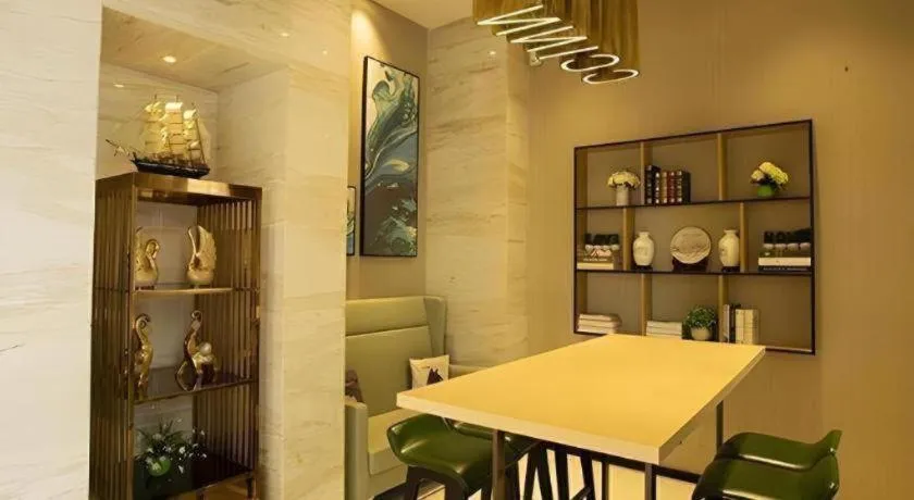 City Comfort Inn Huanggang Wuxue Bus Center