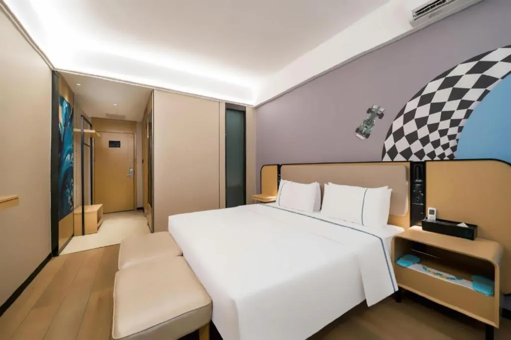 Bed in City Comfort Inn Huanggang Wuxue Bus Center