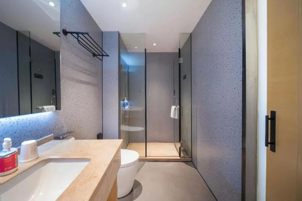 City Comfort Inn Huanggang Wuxue Bus Center