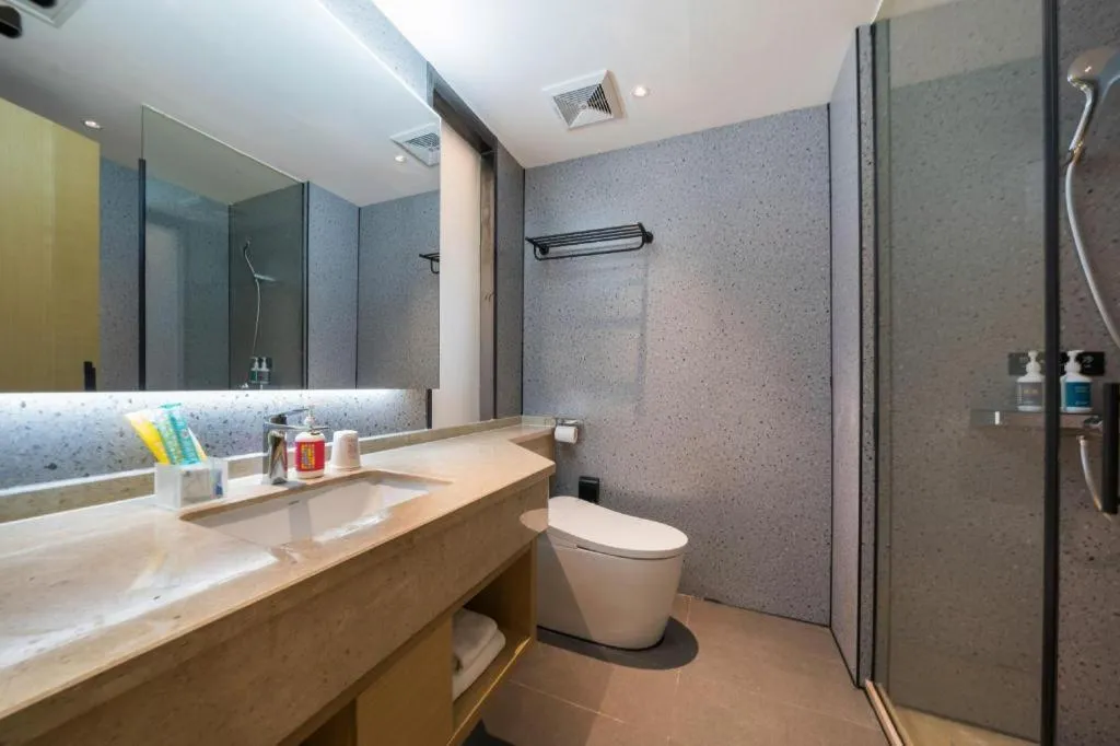 City Comfort Inn Huanggang Wuxue Bus Center