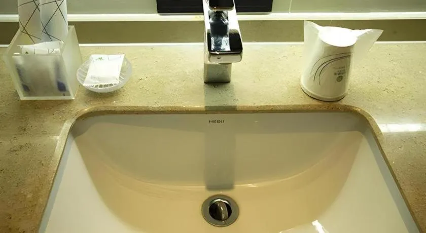 City Comfort Inn Huanggang Wuxue Bus Center