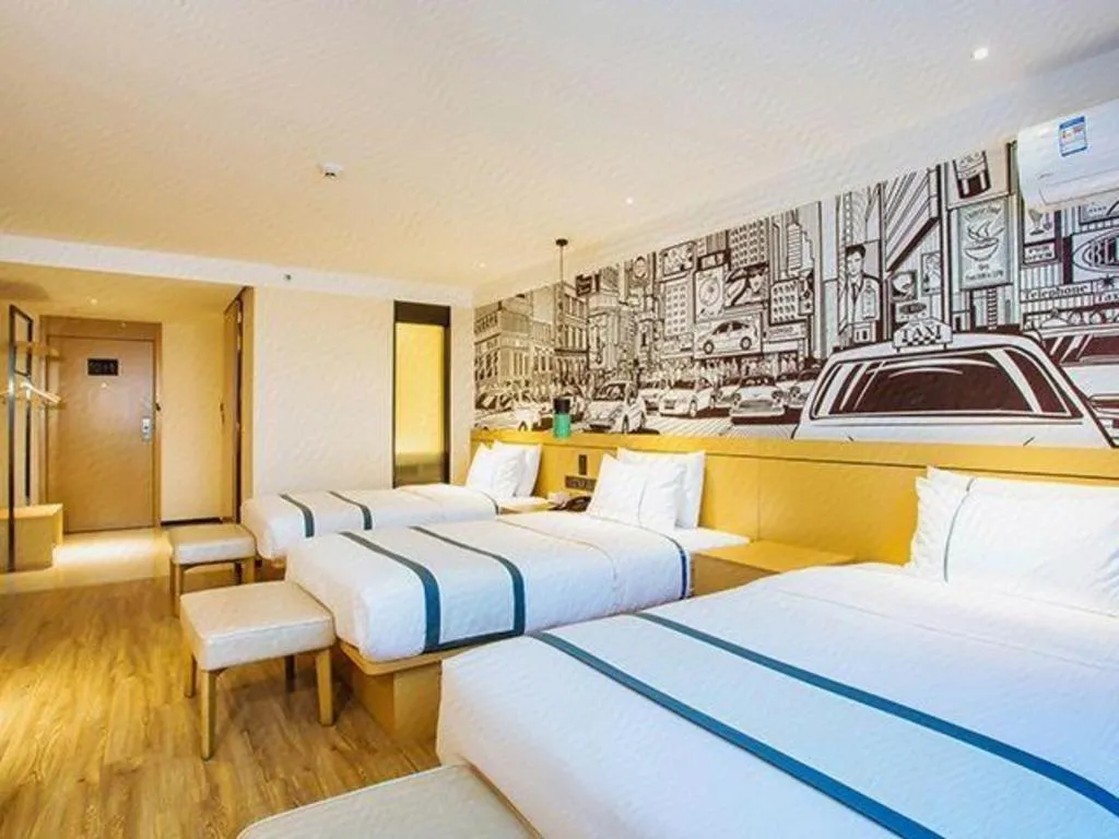 Bed in City Comfort Inn Hotel Guilin Hongling Road