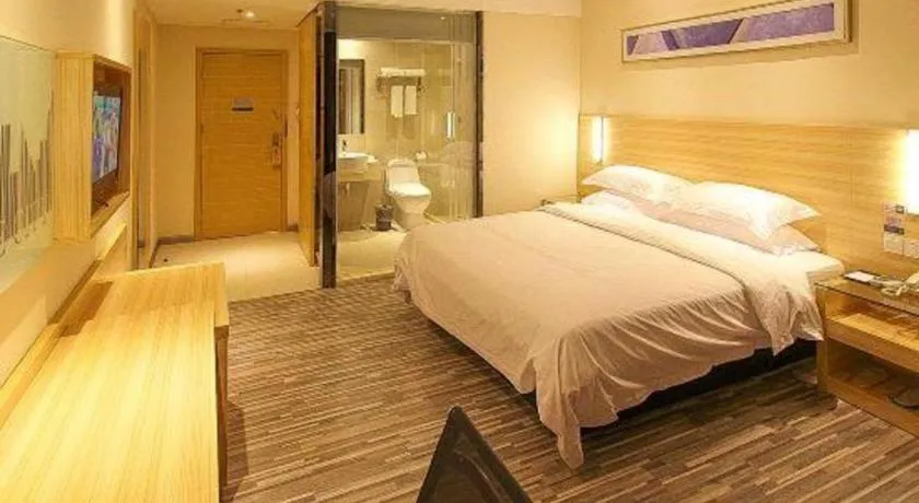 Bed in City Comfort Inn Hotel Guilin Hongling Road