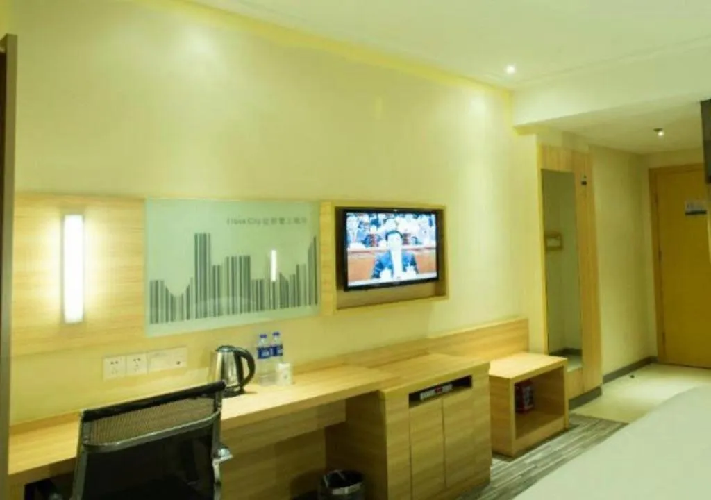 City Comfort Inn Huanggang Macheng City Macheng Square