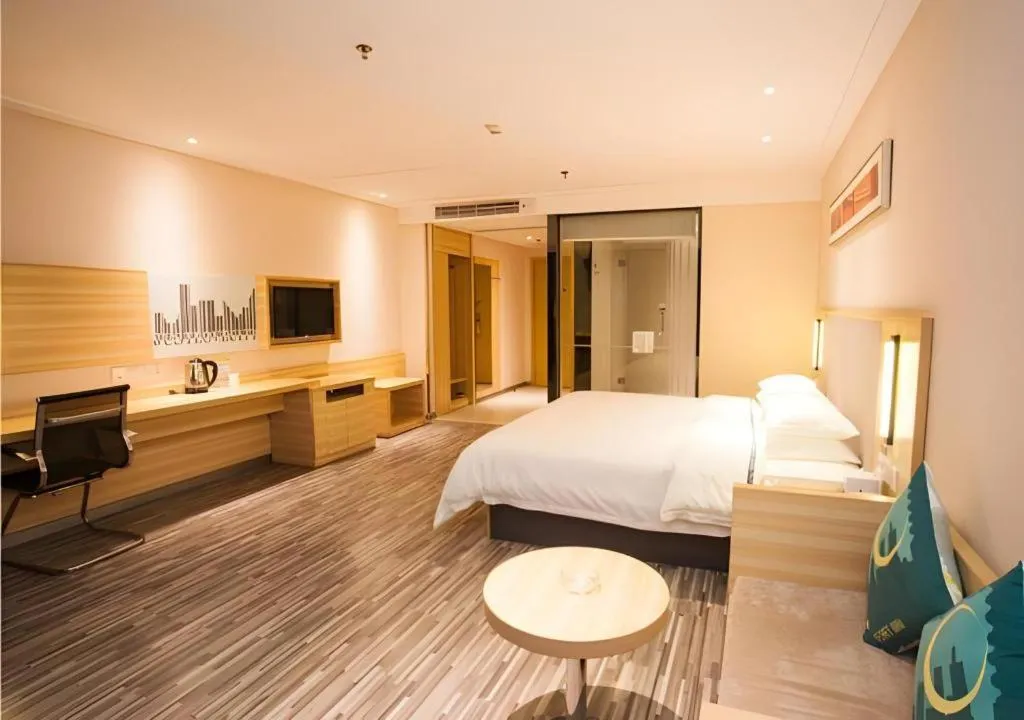 Bed in City Comfort Inn Zhanjiang Seaside Park Guanhai Corridor