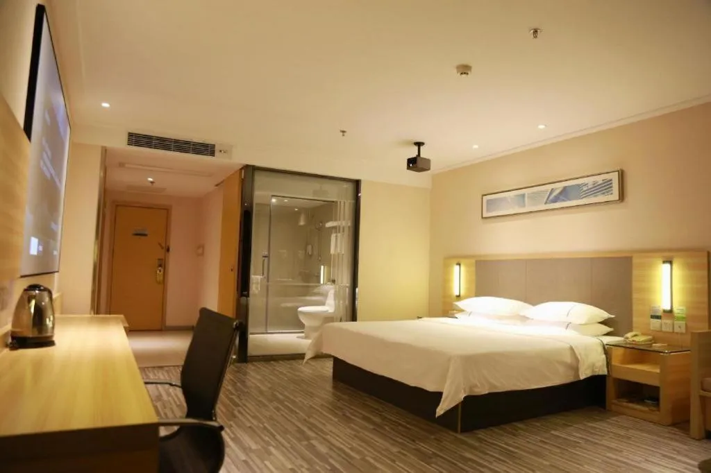 Bed in City Comfort Inn Zhanjiang Seaside Park Guanhai Corridor