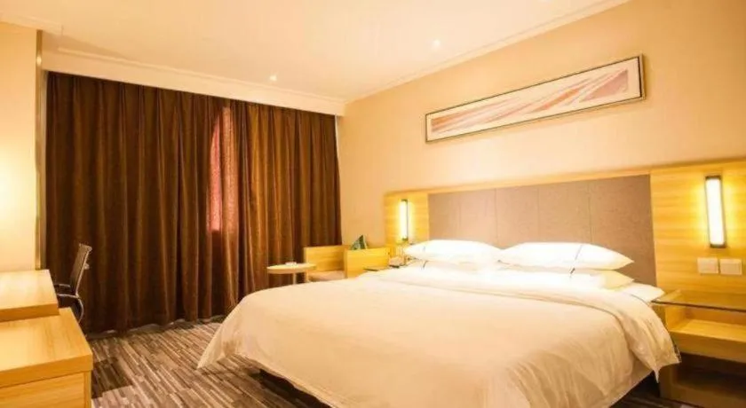 Bed in City Comfort Inn Zhanjiang Seaside Park Guanhai Corridor