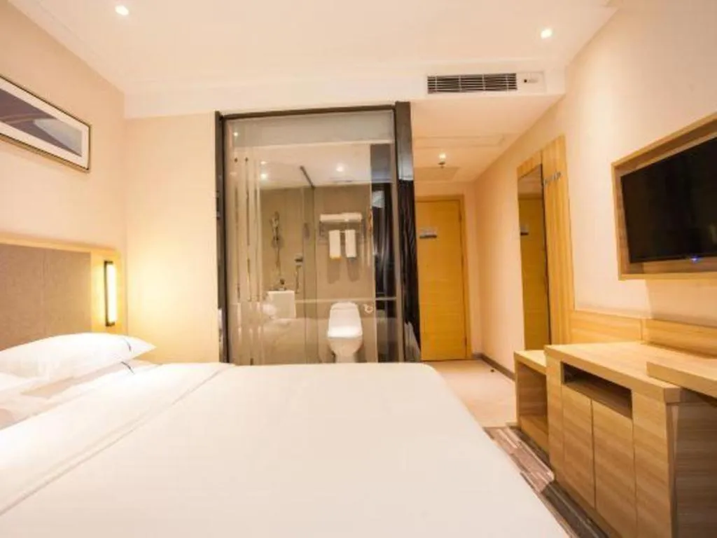 Bed in City Comfort Inn Zhanjiang Seaside Park Guanhai Corridor