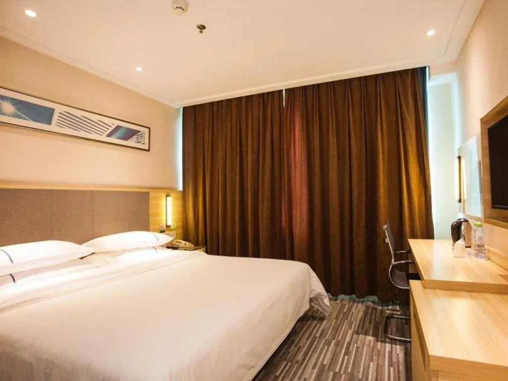 Bed in City Comfort Inn Zhanjiang Seaside Park Guanhai Corridor