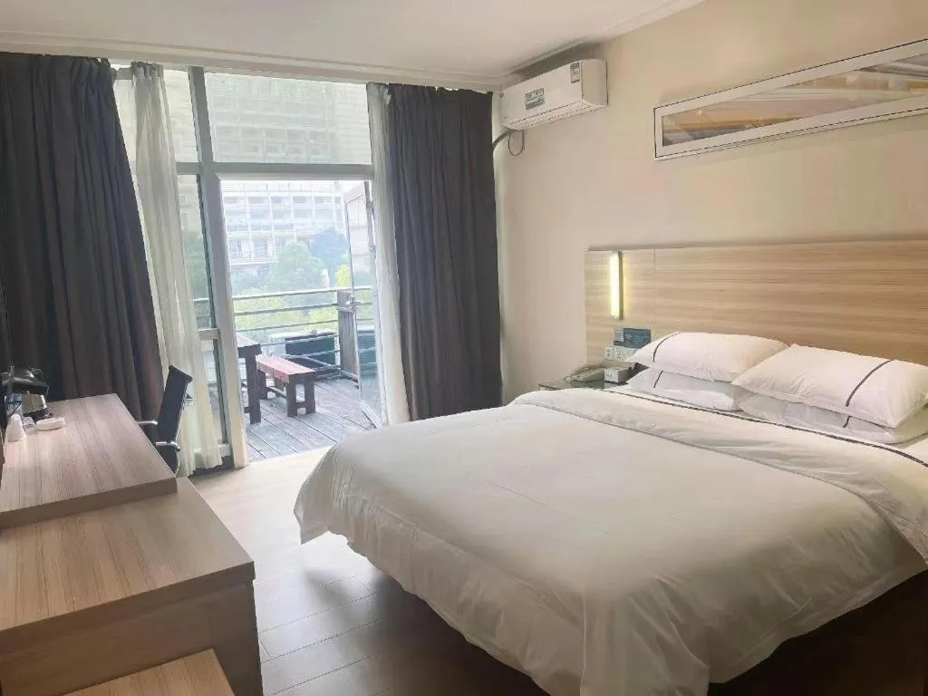 Bed in City Comfort Inn Changsha The Third Xiangya Hospital