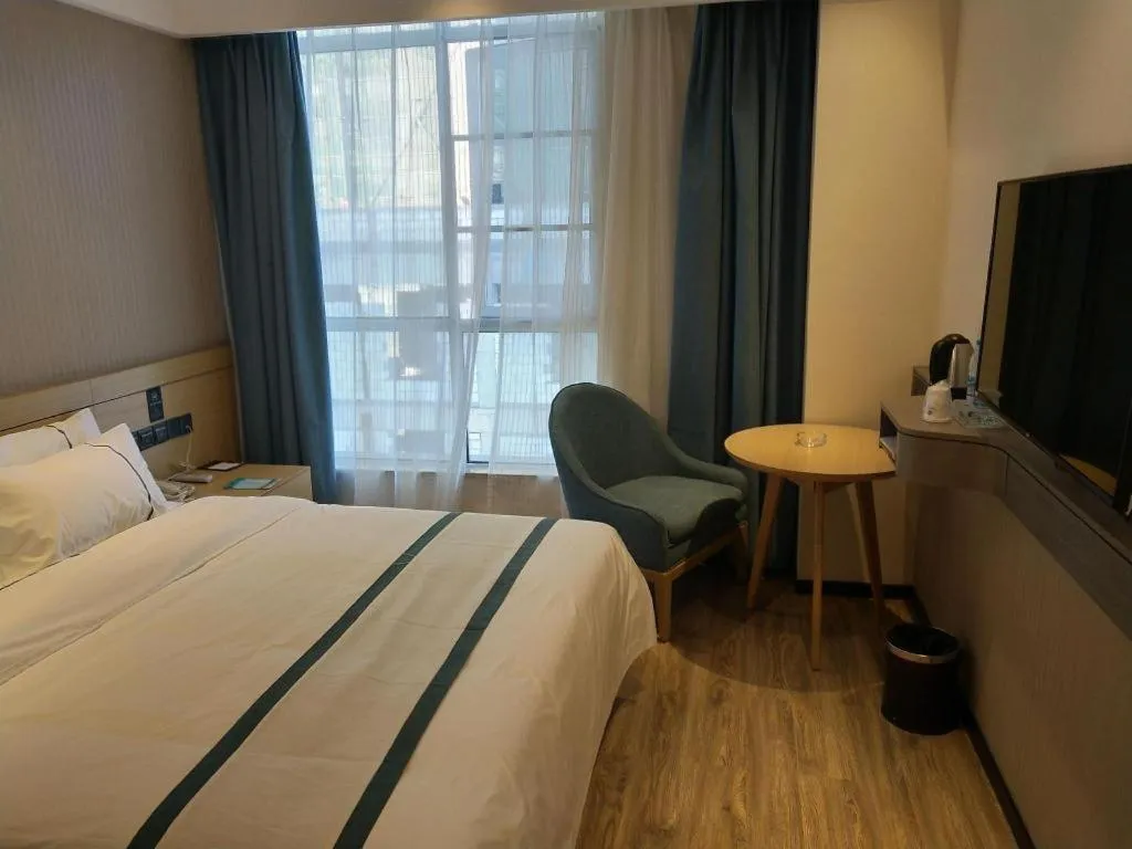 Bed in City Comfort Inn Suizhou Railway Station