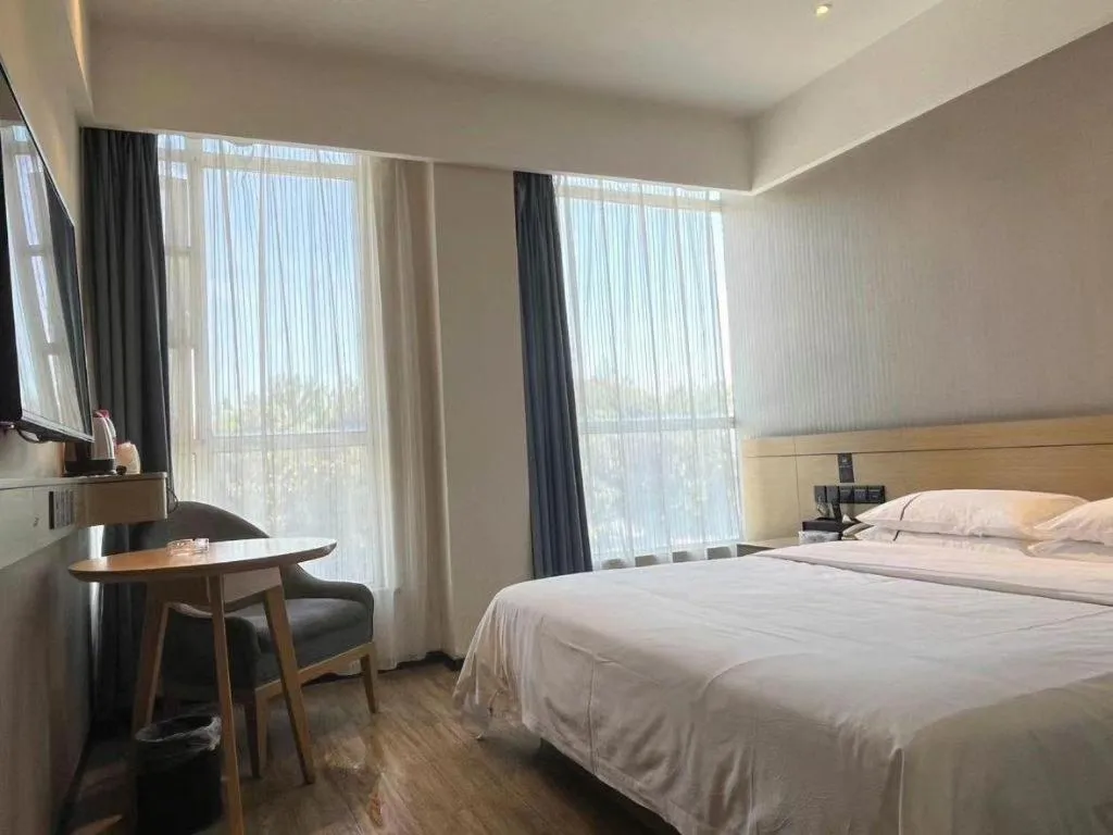 Bed in City Comfort Inn Suizhou Railway Station