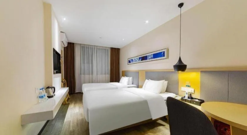 Bed in City Comfort Inn Wuhan International Square Union Medical College Hospital