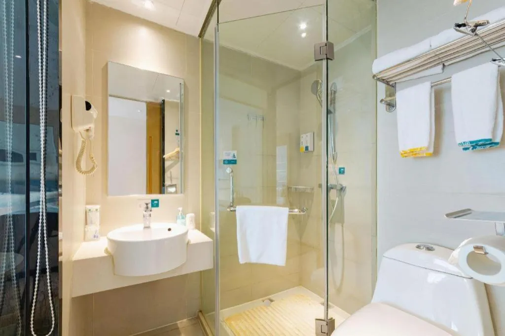 City Comfort Inn Wuhan International Square Union Medical College Hospital