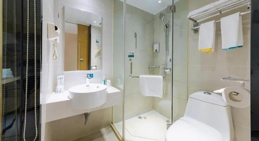 City Comfort Inn Wuhan International Square Union Medical College Hospital