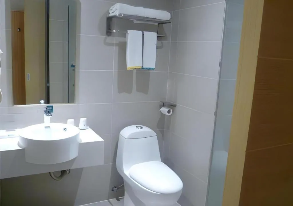 City Comfort Inn Jingmen Jingshan Passenger Station