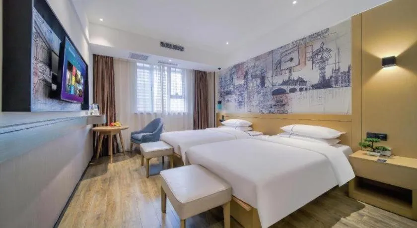 Bed in City Comfort Inn Chongqing Jiangbei International Airport