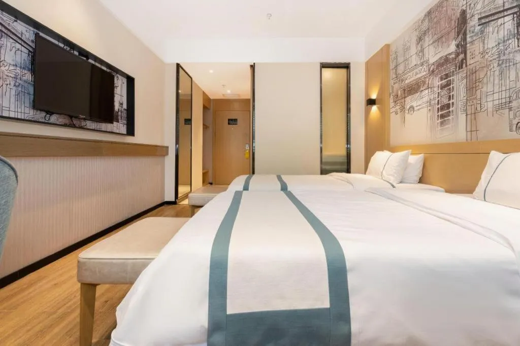 Bed in City Comfort Inn Chongqing Jiangbei International Airport