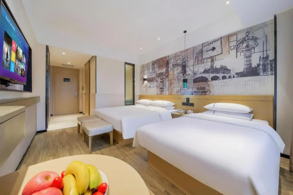 Bed in City Comfort Inn Chongqing Jiangbei International Airport