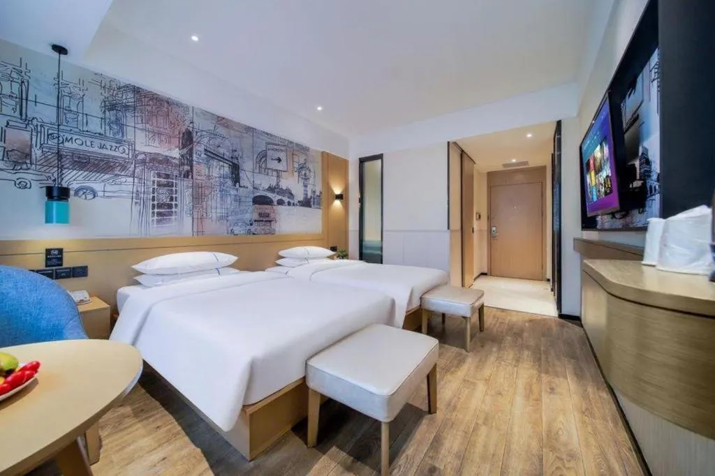 Bed in City Comfort Inn Chongqing Jiangbei International Airport