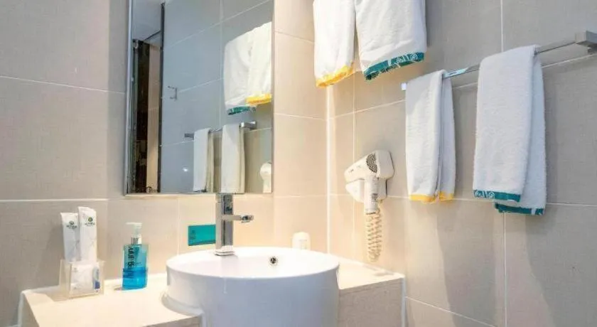 City Comfort Inn Yulin Youth Square 1st People's Hospital