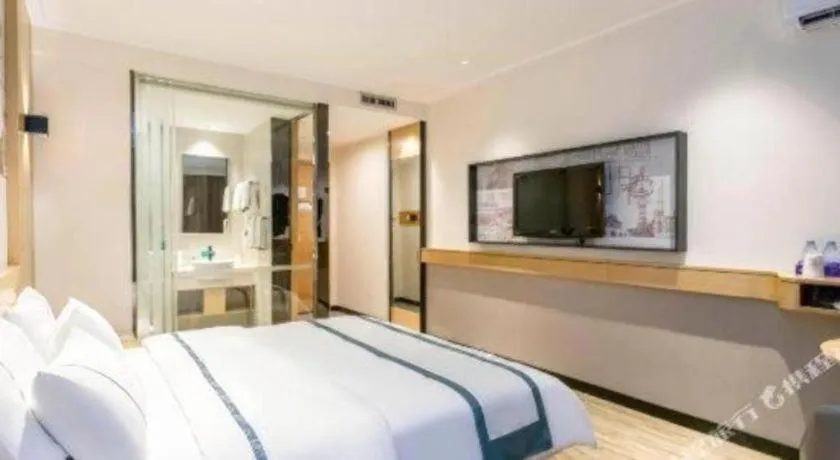 Bed in City Comfort Inn Yulin Youth Square 1st People's Hospital