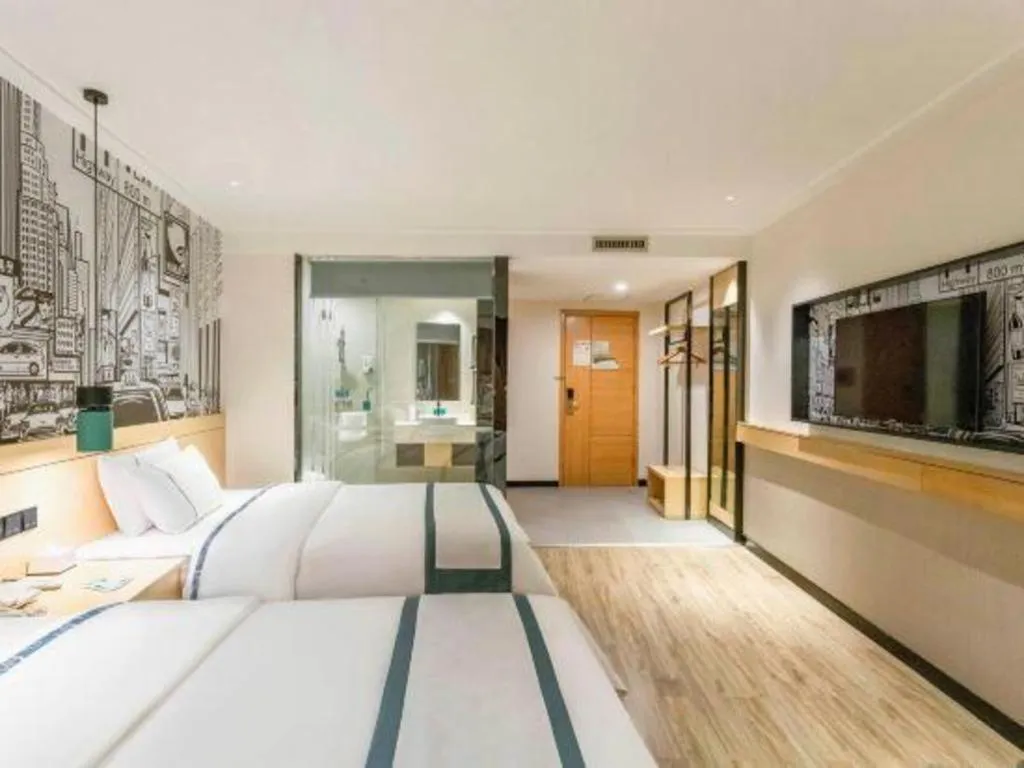 Bed in City Comfort Inn Yulin Youth Square 1st People's Hospital