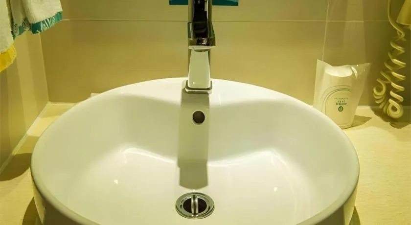 City Comfort Inn Yulin Youth Square 1st People's Hospital