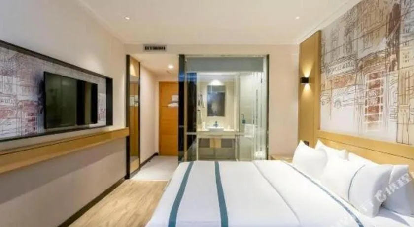 Bed in City Comfort Inn Yulin Youth Square 1st People's Hospital