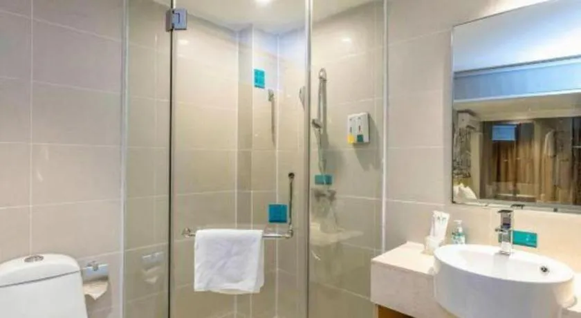 City Comfort Inn Yulin Youth Square 1st People's Hospital