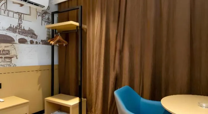 City Comfort Inn Yulin Youth Square 1st People's Hospital