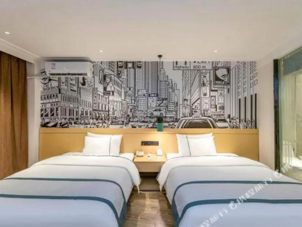 Bed in City Comfort Inn Yulin Youth Square 1st People's Hospital