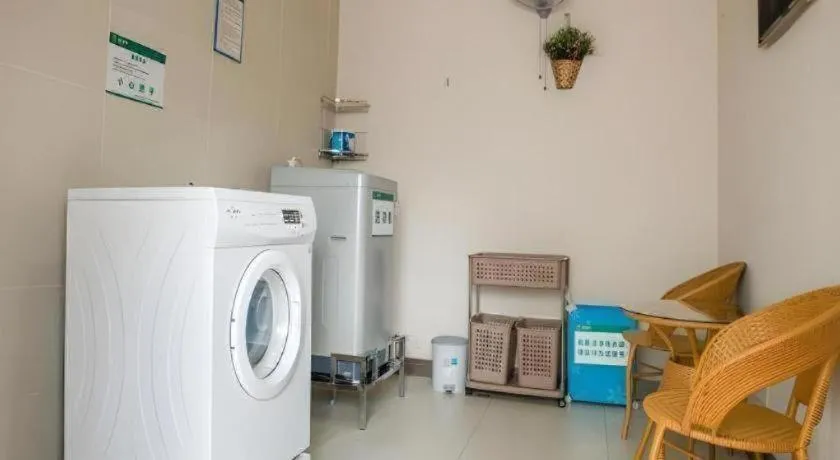 City Comfort Inn Yulin Youth Square 1st People's Hospital