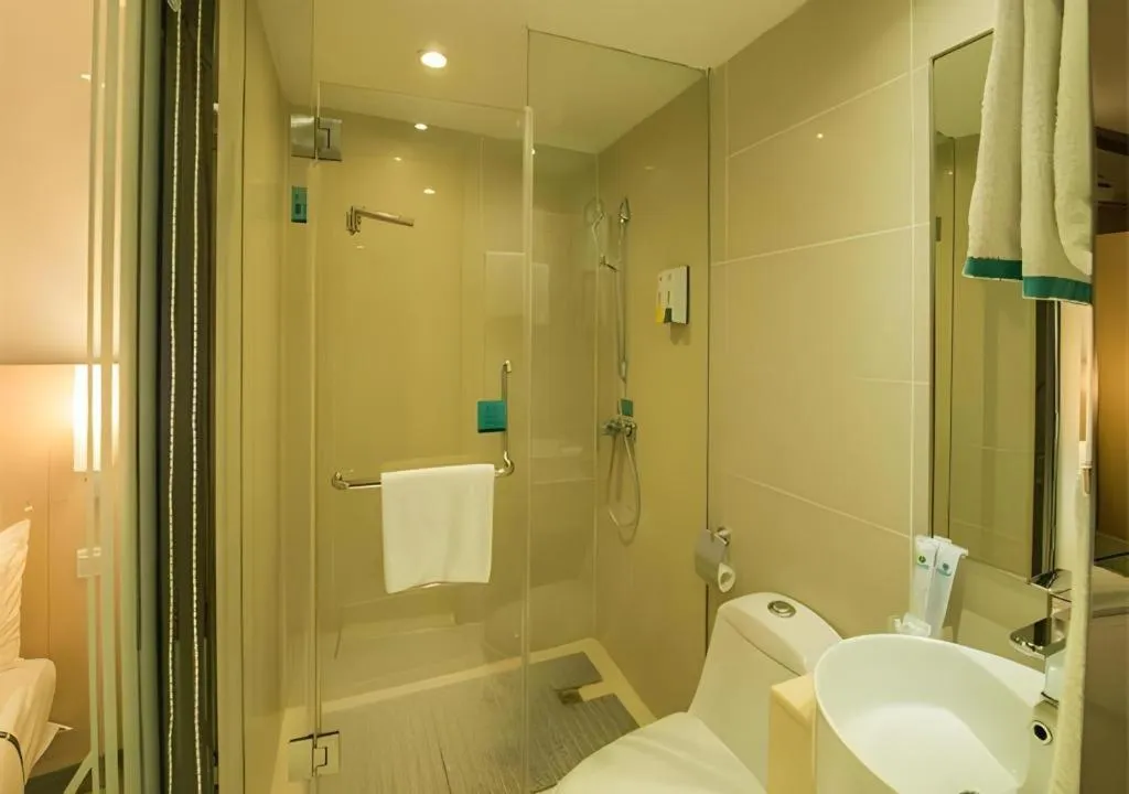 City Comfort Inn Yulin Youth Square 1st People's Hospital