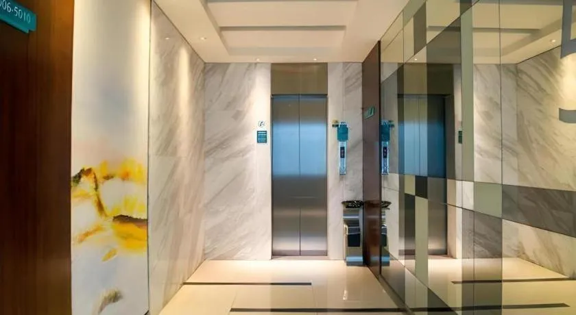 City Comfort Inn Yulin Youth Square 1st People's Hospital