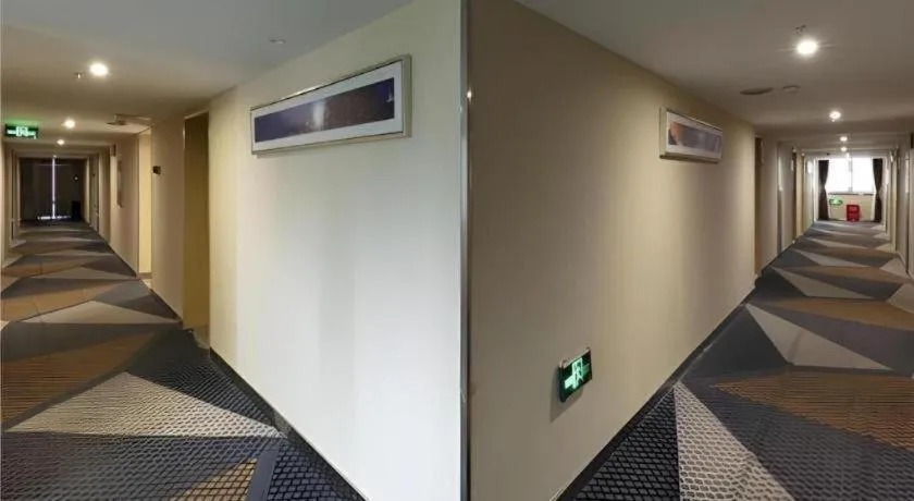 City Comfort Inn Wuhan Dream Times Baotong Temple Metro Station