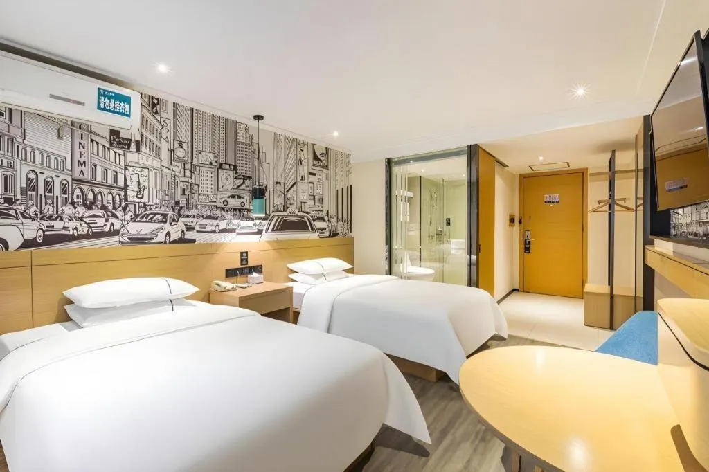 Bed in City Comfort Inn Wuhan Dream Times Baotong Temple Metro Station