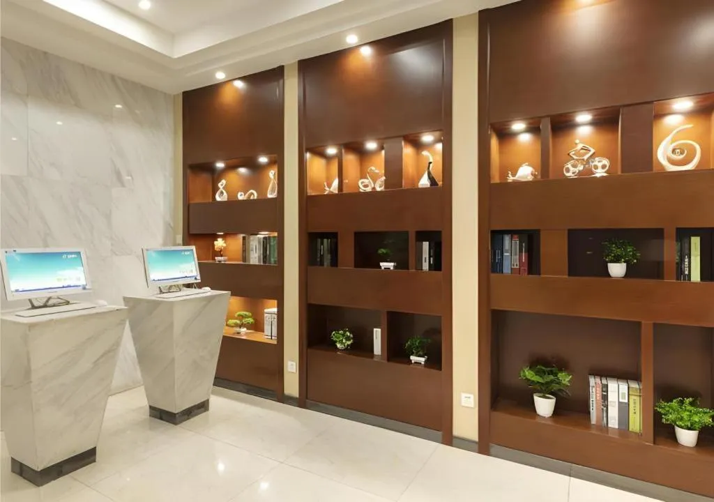 City Comfort Inn Wuhan Dream Times Baotong Temple Metro Station