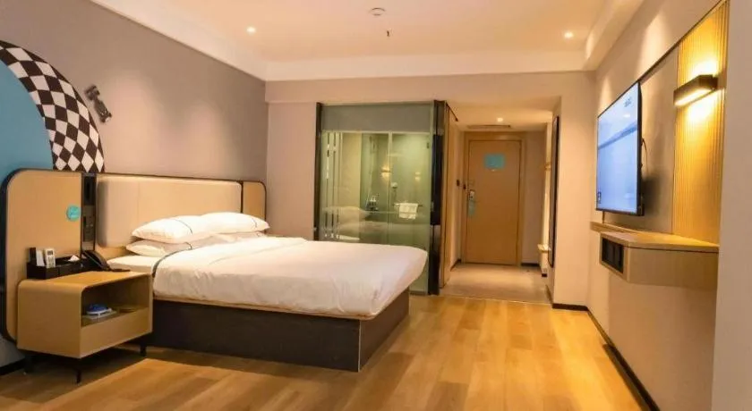 Bed in City Comfort Inn Wuhan Dream Times Baotong Temple Metro Station