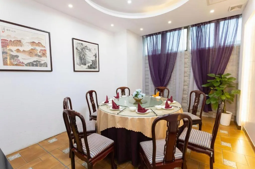 City Comfort Inn Wuhan Dream Times Baotong Temple Metro Station