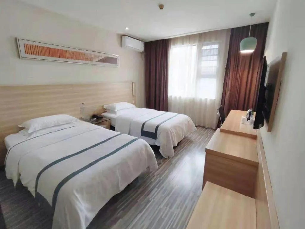 Bed in City Comfort Inn Suizhou Lieshan Avenue
