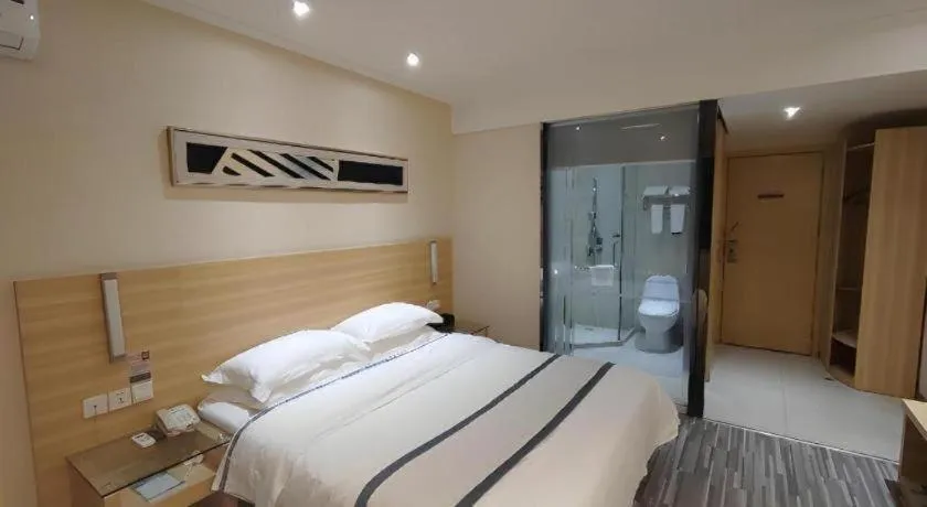 Bed in City Comfort Inn Suizhou Lieshan Avenue
