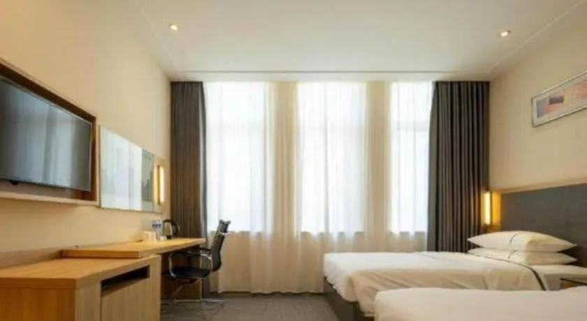 Bed in City Comfort Inn Hefei Binhu Wanda Plaza